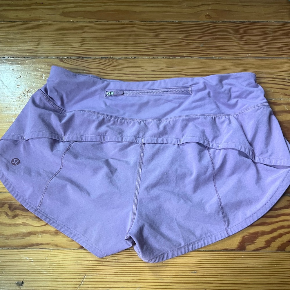 lululemon 2.5 inch purple shorts size 4